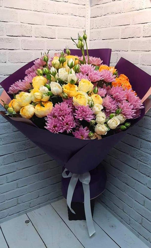 Букет цветов из: Хризантемы и Розы в Черкизово