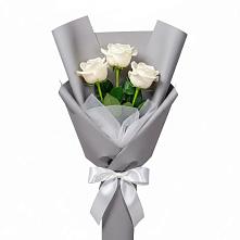 Букет 3 белые розы в Черкизово