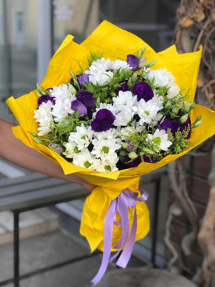 Букет цветов из: Ирисы, Хризантемы и Ромашки в Черкизово