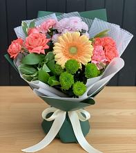 Букет цветов из:  Гвоздики, Розы, Герберы и Хризантемы в Черкизово