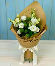 Букет цветов из:  Хризантемы и Лизиантусы в Черкизово