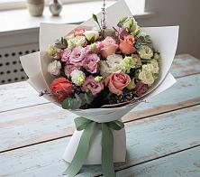 Букет цветов из:  Розы, Лизиантусы и Гвоздики в Черкизово