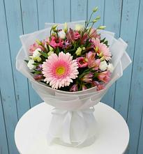 Букет цветов из:  Герберы, Альстромерии и Лизиантусы #REPLACE_PRED# Черкизово
