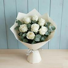 Букет Белые розы в Эвкалипте в Черкизово