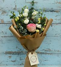 Букет цветов из:  Розы и Лизиантусы в Черкизово