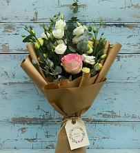 Букет цветов из:  Розы и Лизиантусы в Черкизово